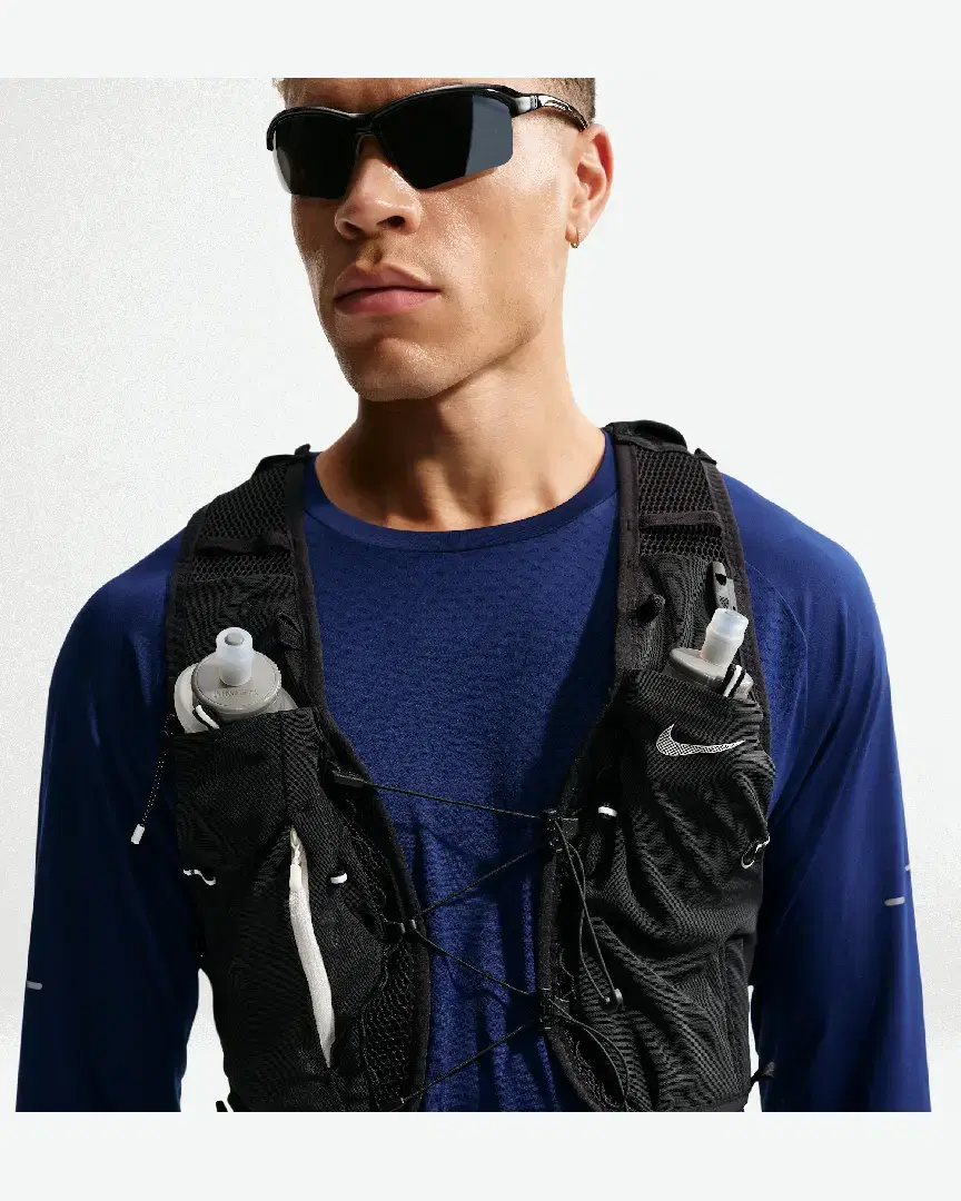 Veste Nike (5 L) - Unisex (31) au meilleur prix !