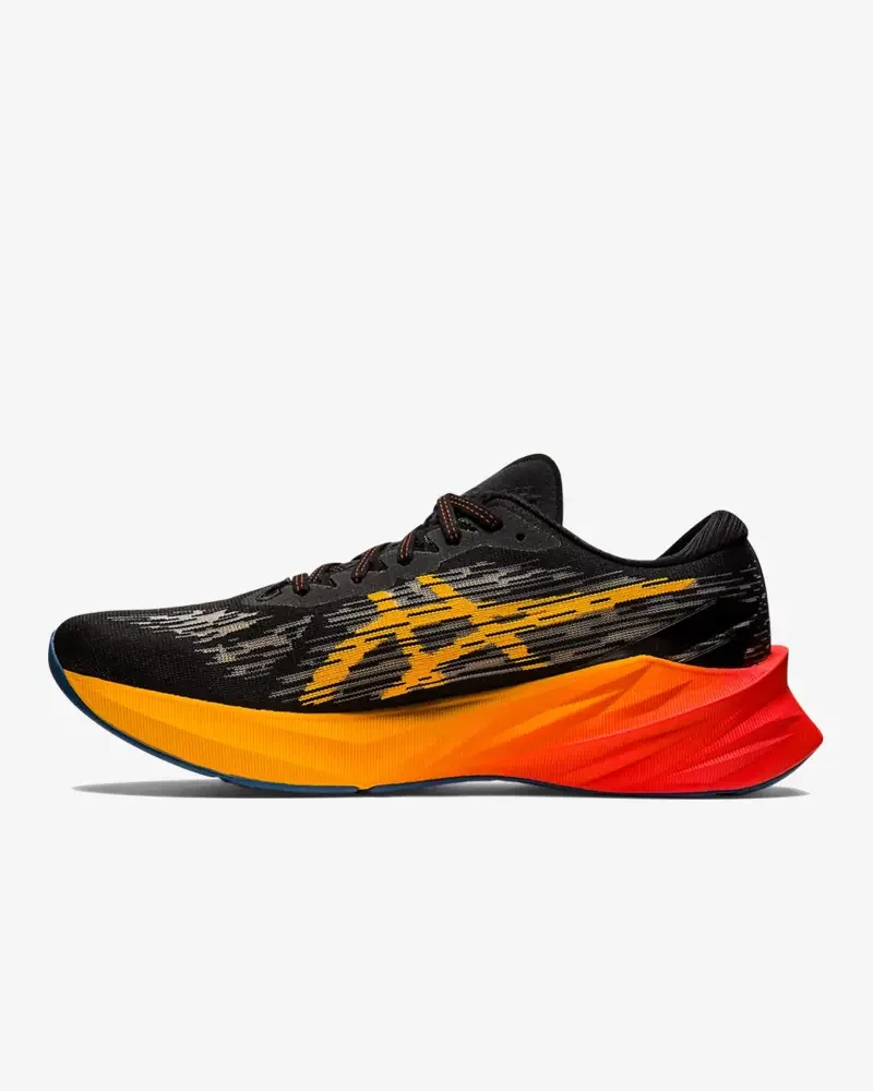 ASICS Novablast 3 M