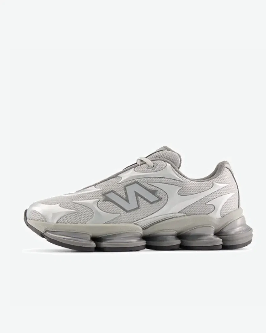 New Balance 2000
