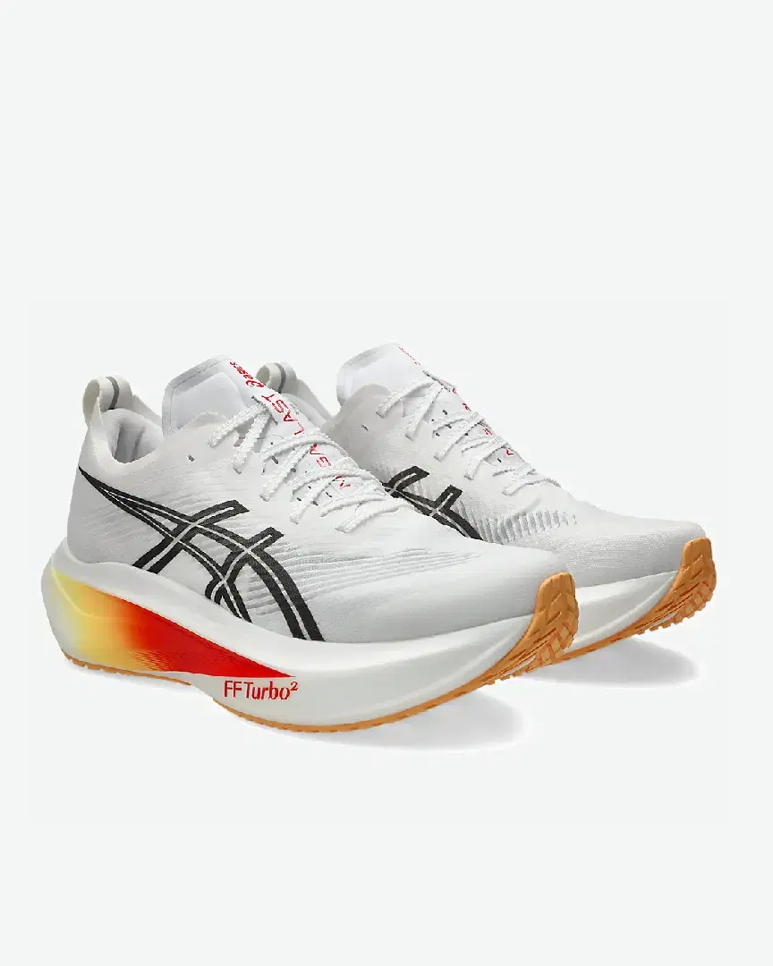 Asics Megablast - 1013A170-101 (1) au meilleur prix !