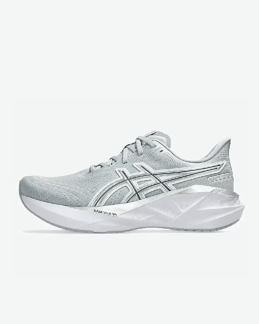 Asics Novablast 5 Atc M - Men (8) au meilleur prix !