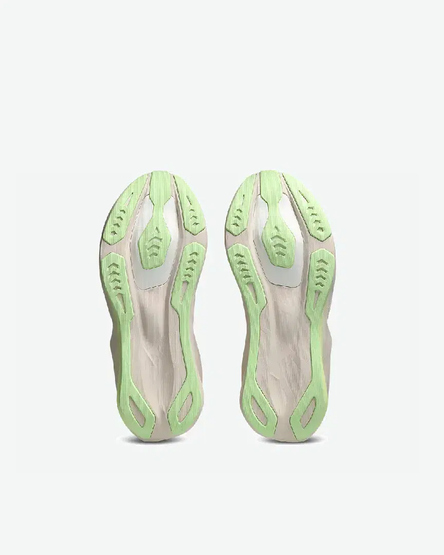 Asics Novablast 6 M - 1011C243-700 (6) au meilleur prix !