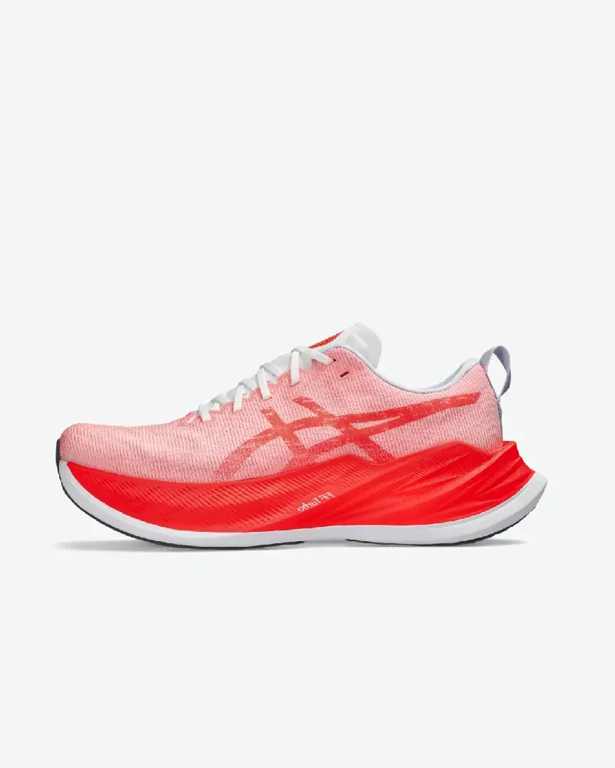 Asics Superblast W