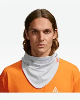 Bande de refroidissement Nike ACG UV Unisexe – 1/4