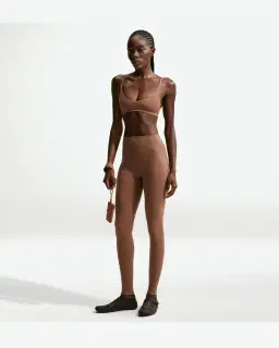 Brassière à encolure dégagée NikeSKIMS Matte Femme – 4/4