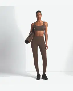 Brassière à encolure dégagée NikeSKIMS Matte Femme – 1/3