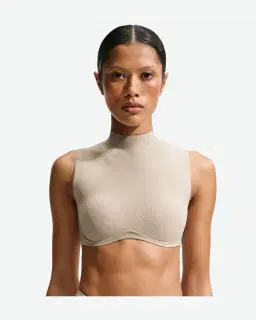 Brassière à maintien normal et col montant NikeSKIMS Studio Stretch Femme – 1/4