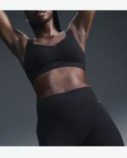 Brassière convertible et rembourrée Nike Alate High Support Femme – 2/4
