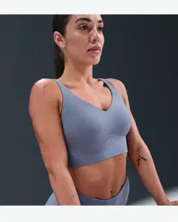 Brassière longue rembourrée Nike Alate à maintien normal Femme – 3/4