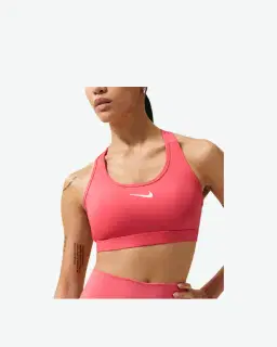 Brassière rembourrée à maintien normal Nike Swoosh Femme – 1/2