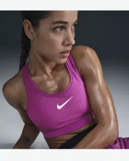 Brassière réglable rembourrée à maintien supérieur Nike Swoosh Femme – 3/4