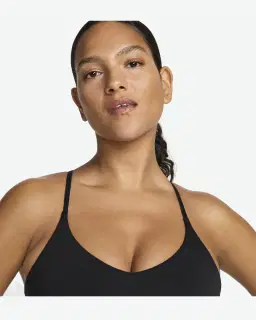 Brassière réglable rembourrée à maintien léger Nike Indy Femme – 3/4