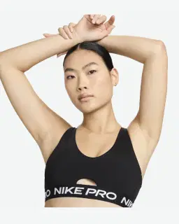 Brassière rembourrée à maintien normal Nike Pro Indy Plunge Femme – 3/4