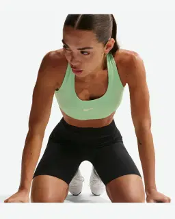 Brassière rembourrée à maintien normal Nike Swoosh Femme – 3/4