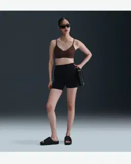 Brassière rembourrée et convertible à maintien léger Nike Alate Minimalist Femme – 4/4