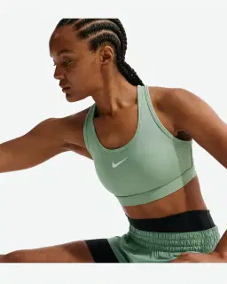 Brassière rembourrée Nike Swoosh Medium Support Femme – 3/4