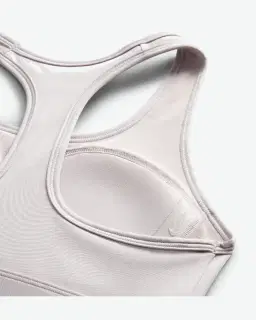 Brassière rembourrée Nike Swoosh Medium Support Femme – 4/4