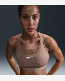 Brassière rembourrée Nike Swoosh Medium Support Femme – 1/4