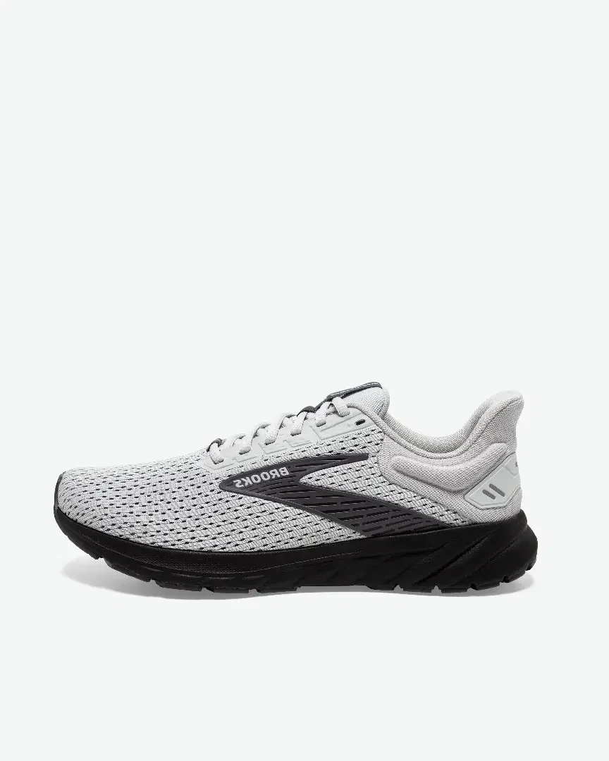 Brooks Anthem 6 M