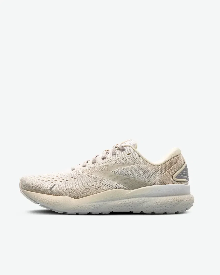 Brooks Saturdays X Ghost 16 W