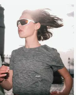 Circle crop-top technique smooth operator Unisexe – 3/10