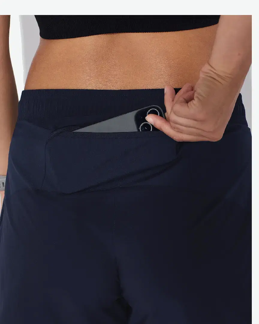Circle Short Everystride - SHORT-EVERYSTRIDE-FEMME-ONYX-BLACK (7) au meilleur prix !