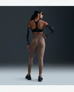 Collant 7/8 taille haute avec poches Nike Swift Femme – 4/4