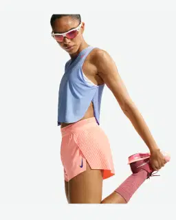 Débardeur court imprimé Dri-FIT ADV Nike AeroSwift Femme – 3/4