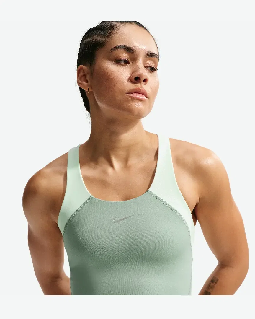 Débardeur de sport court avec brassière à maintien normal Nike Tempo Femme