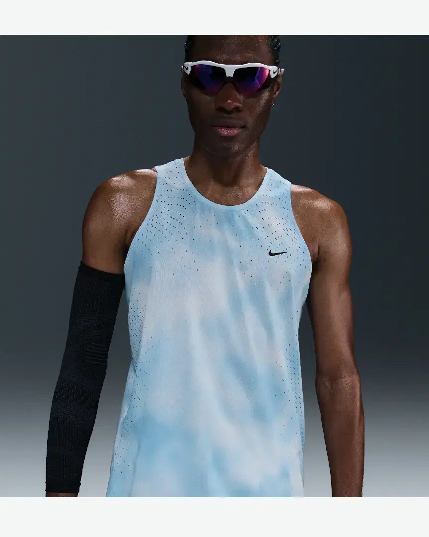 Débardeur Dri-Fit Adv Nike Running Division Breathe M - Men (11) au meilleur prix !