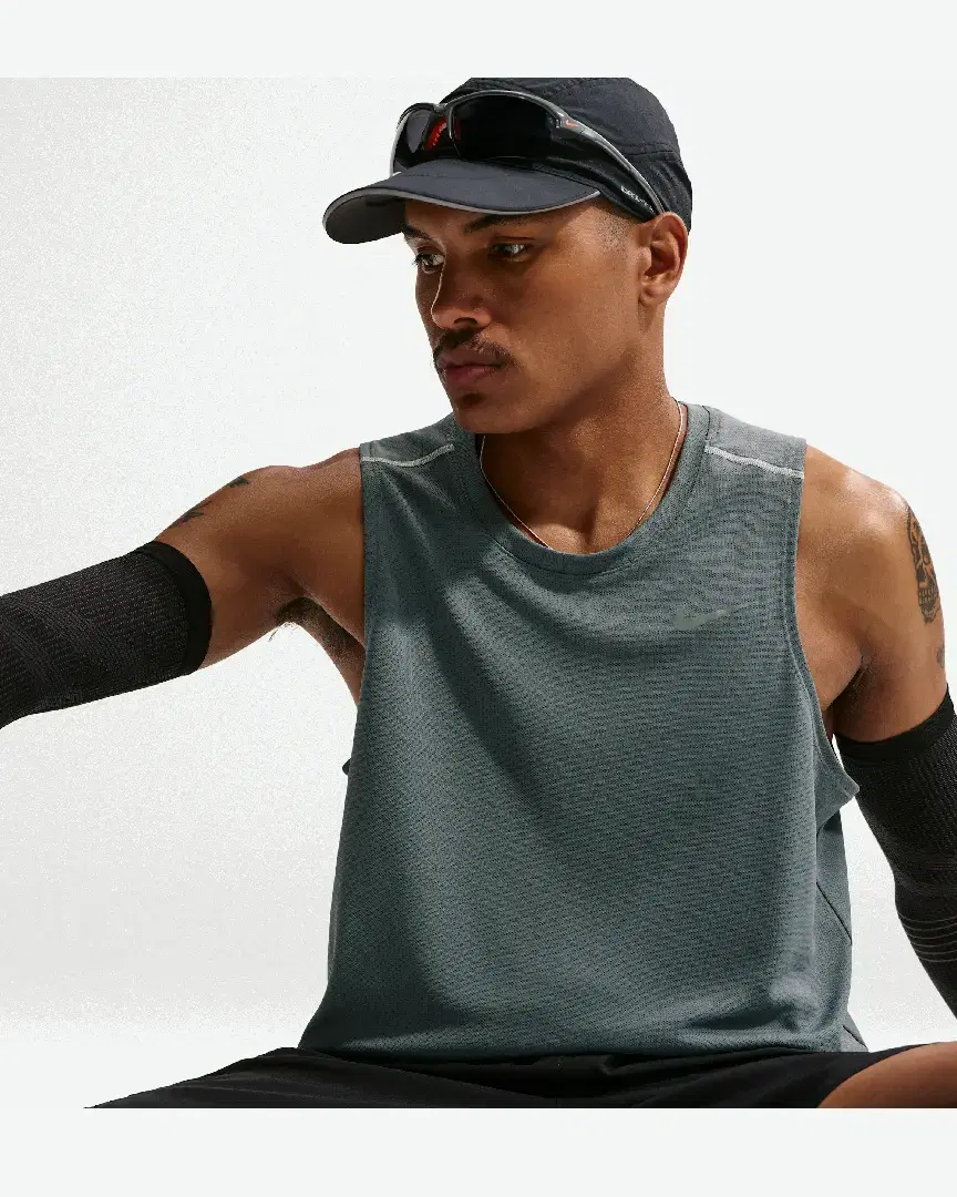 Débardeur Dri-Fit Nike Miler M - IF2018-084 (2) au meilleur prix !