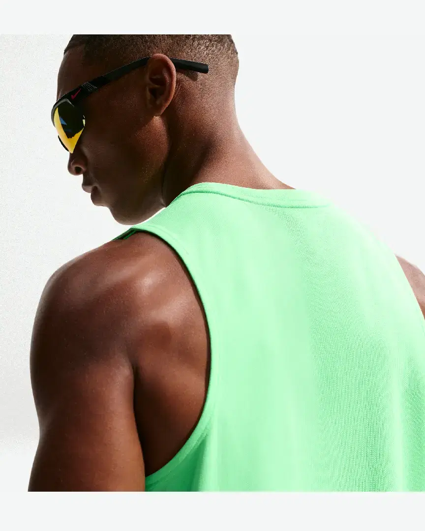 Débardeur Dri-Fit Nike Miler M - IF2018-336 (1) au meilleur prix !
