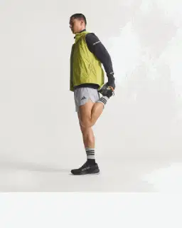 haut adidas à demi-zip de running adi365 climawarm+ Homme – 3/4