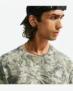 Haut de trail homme Dri-FIT ADV Nike ACG « Solar Chase » Homme – 3/4