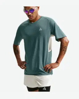 Haut de trail homme Dri-FIT ADV Nike ACG « Solar Chase » Homme – 3/4