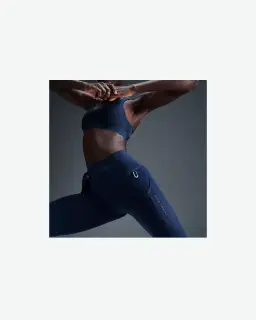 Collant 7/8 à taille haute et maintien supérieur avec poches Nike Trail Go Femme – 2/3