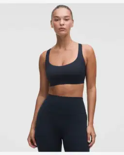 Lululemon brassière de yoga flexyflex à bretelles multiples maintien léger, bonnets d-ddd Femme – 1/5