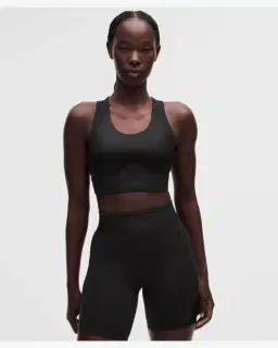 Lululemon brassière dos nageur à effet brillant license to train maintien moyen, bonnets b/c Femme – 1/5
