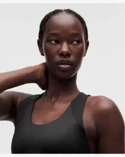 Lululemon brassière dos nageur à effet brillant license to train maintien moyen, bonnets b/c Femme – 4/5