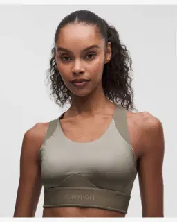 Lululemon brassière dos nageur à effet brillant license to train maintien moyen, bonnets b/c Femme – 4/5