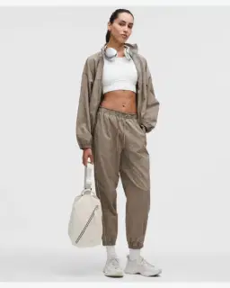 Lululemon brassière energy evolve longue à encolure haute maintien moyen, bonnets b-d Femme – 3/5
