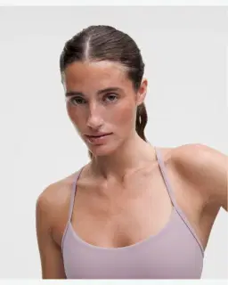 Lululemon brassière flow y maintien léger, bonnets c/d Femme – 4/5
