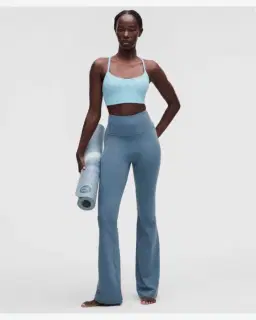 Lululemon brassière flow y maintien léger, bonnets c/d Femme – 3/5