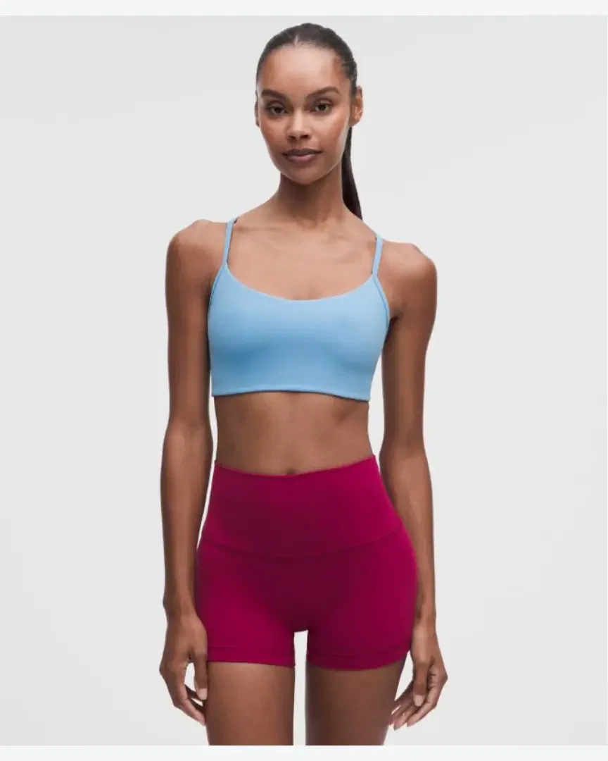 Lululemon brassière flow y maintien léger, bonnets c/d Femme