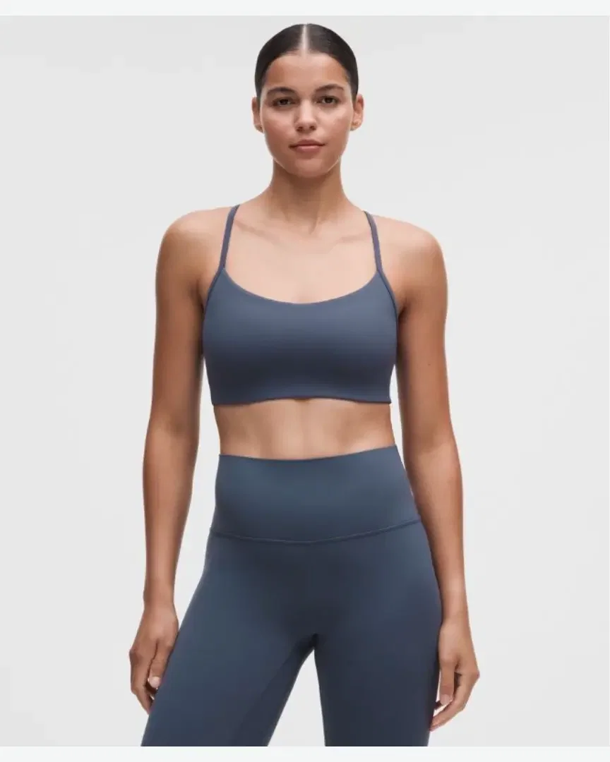 Lululemon brassière flow y maintien léger, bonnets c/d Femme