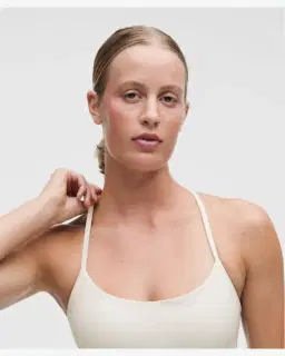 Lululemon brassière flow y maintien léger, bonnets c/d Femme – 4/5