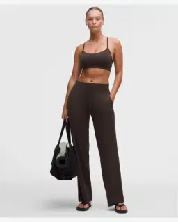 Lululemon brassière flow y maintien léger, bonnets c/d Femme – 3/5