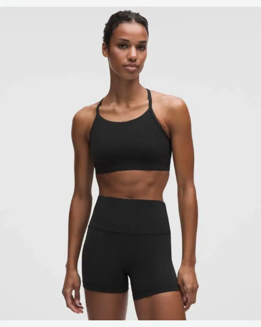 Lululemon Brassière Flow Y Maintien Moyen Bonnets B/C W - Women (20) au meilleur prix !