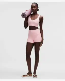 Lululemon brassière focuser à encolure en v maintien léger, bonnets c/d Femme – 3/5
