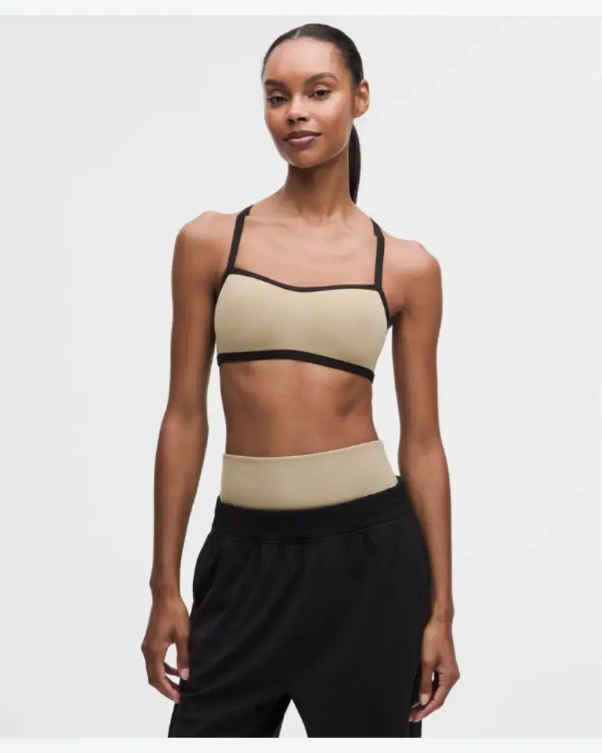 Lululemon Brassière Like A Cloud, Bonnets B/C Bordure Contrastée W - Women (9) au meilleur prix !